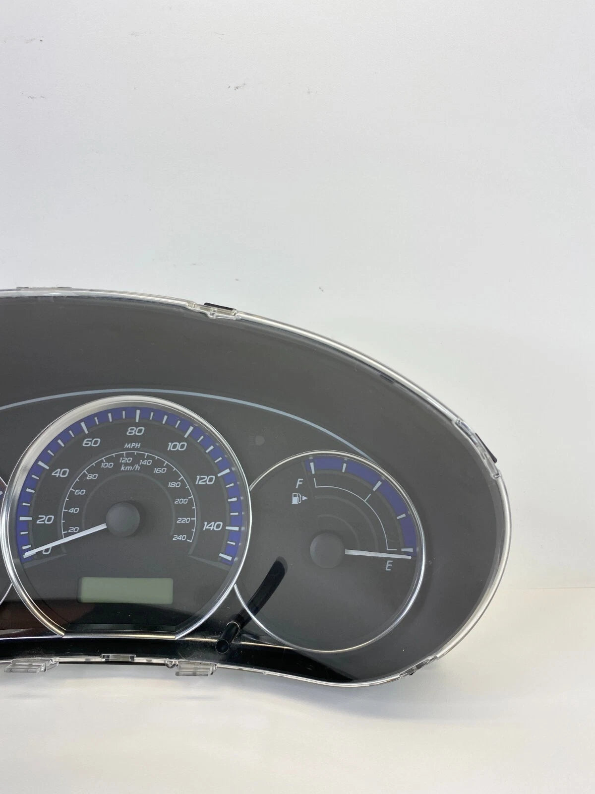 11 SUBARU FORESTER SPEEDOMETER INSTRUMENT CLUSTER GAUGES 144K Miles 85003SC31