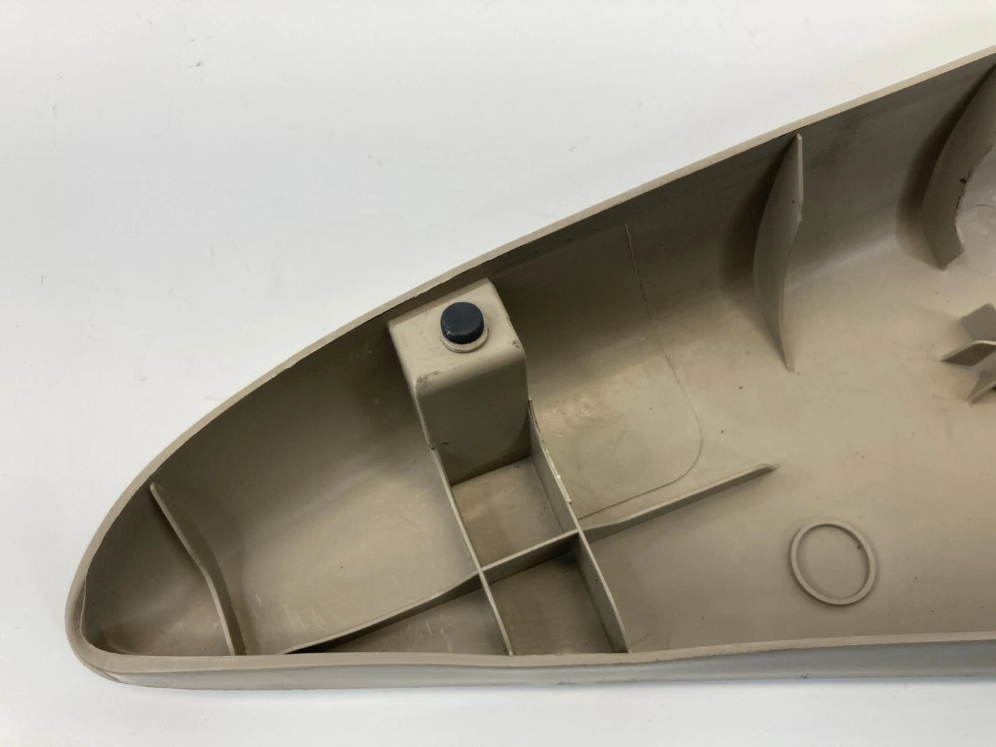 2000-2006 MAZDA MPV REAR LEFT INTERIOR QUARTER PANEL ARMREST STORAGE LID ASSY