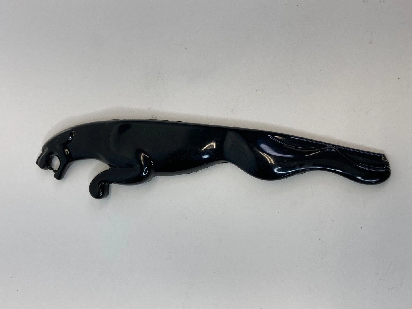 2009-2013 JAGUAR XF REAR TRUNK LID DOOR LOGO EMBLEM BADGE ORNAMENT SYMBOL OEM