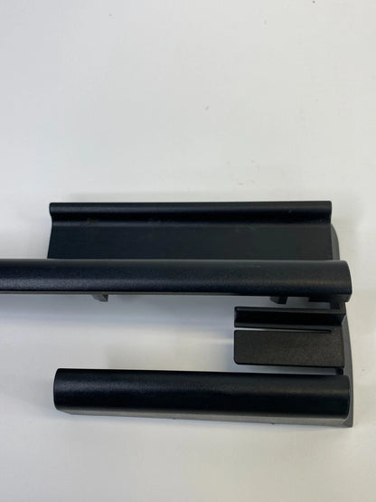 09 10 BMW 535I XDRIVE FRONT LEFT DRIVER SIDE SEAT RAIL COVER TRIM CAP 60829010