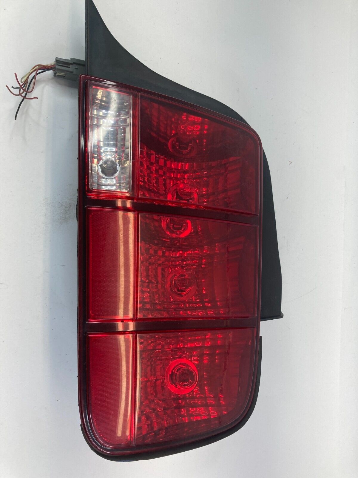 05-09 Ford Mustang Convertible Rear Right Side Tail Light Taillight 13A412-AA