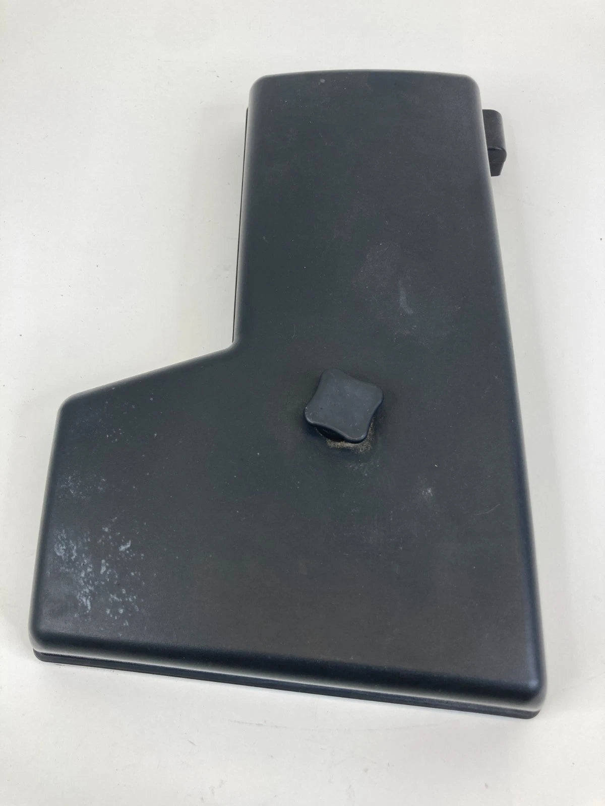 07 08 09 10 11 DODGE DAKOTA 4.7L V8 ENGINE FUSE BOX ACCESS DOOR LID COVER OEM