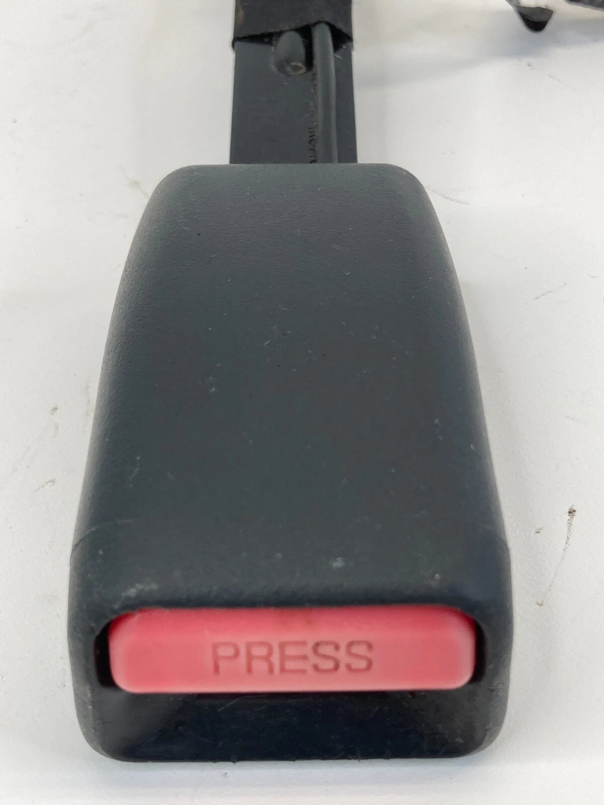 12-17 HYUNDAI ACCENT HATCHBACK FRONT RIGHT PASSENGER SIDE SEAT BELT BUCKLE OEM