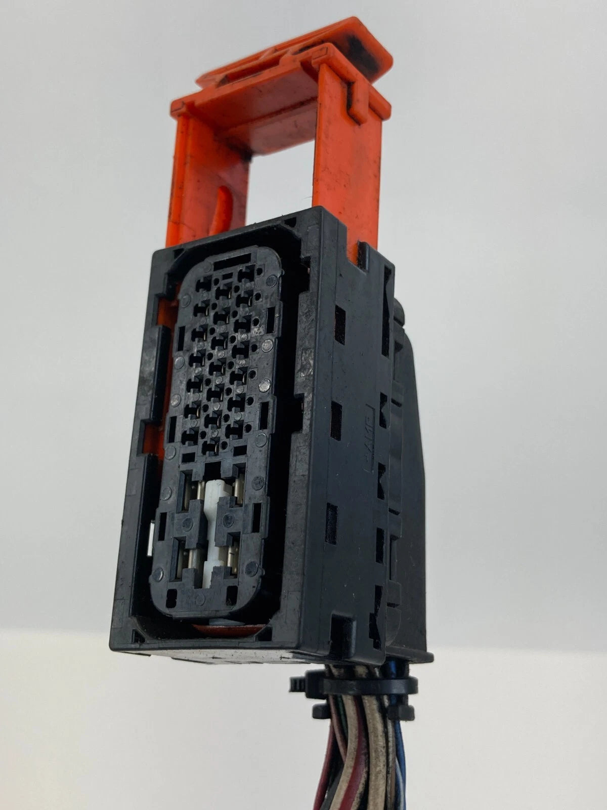 03 04 HONDA ACCORD COUPE 2.4L ABS ANTI LOCK BRAKE MODULE CONNECTOR PLUG SOCKET