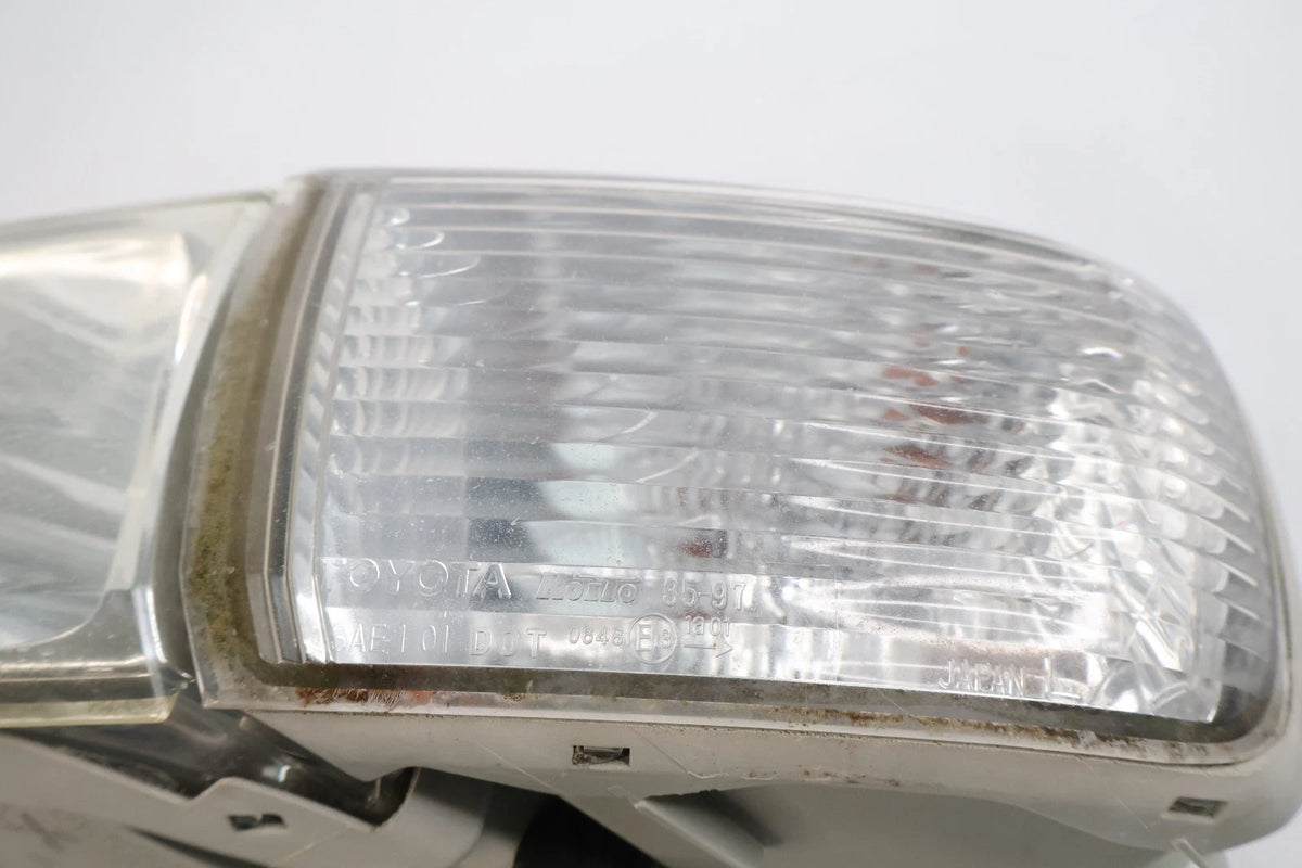 2003-2005 TOYOTA 4RUNNER DRIVER LEFT BUMPER FOG LIGHT TURN SIGNAL LAMP ASSY OEM