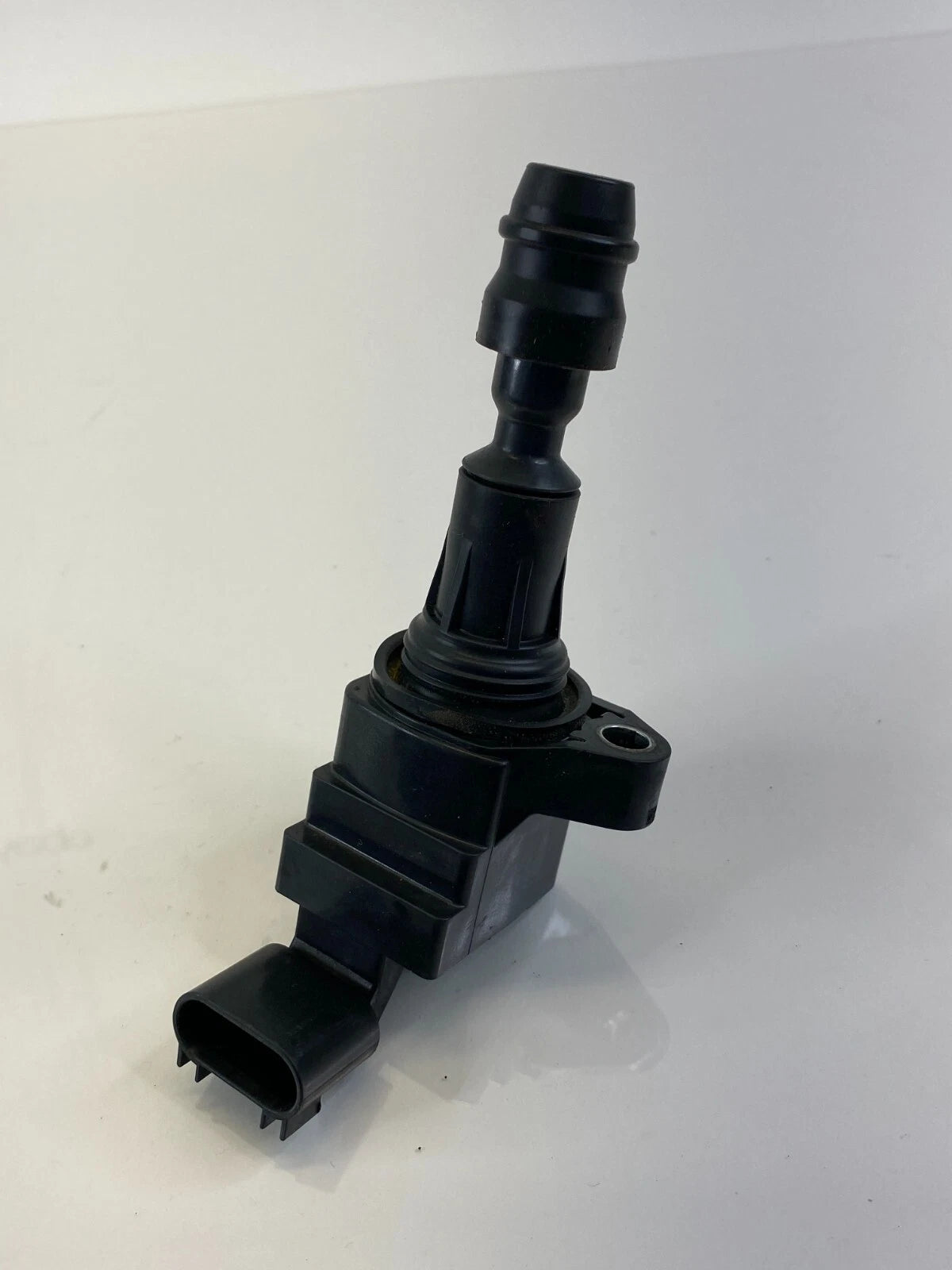 2007-2010 SATURN VUE 2.4L ENGINE IGNITION COIL IGNITOR ASSEMBLY 12578224 OEM