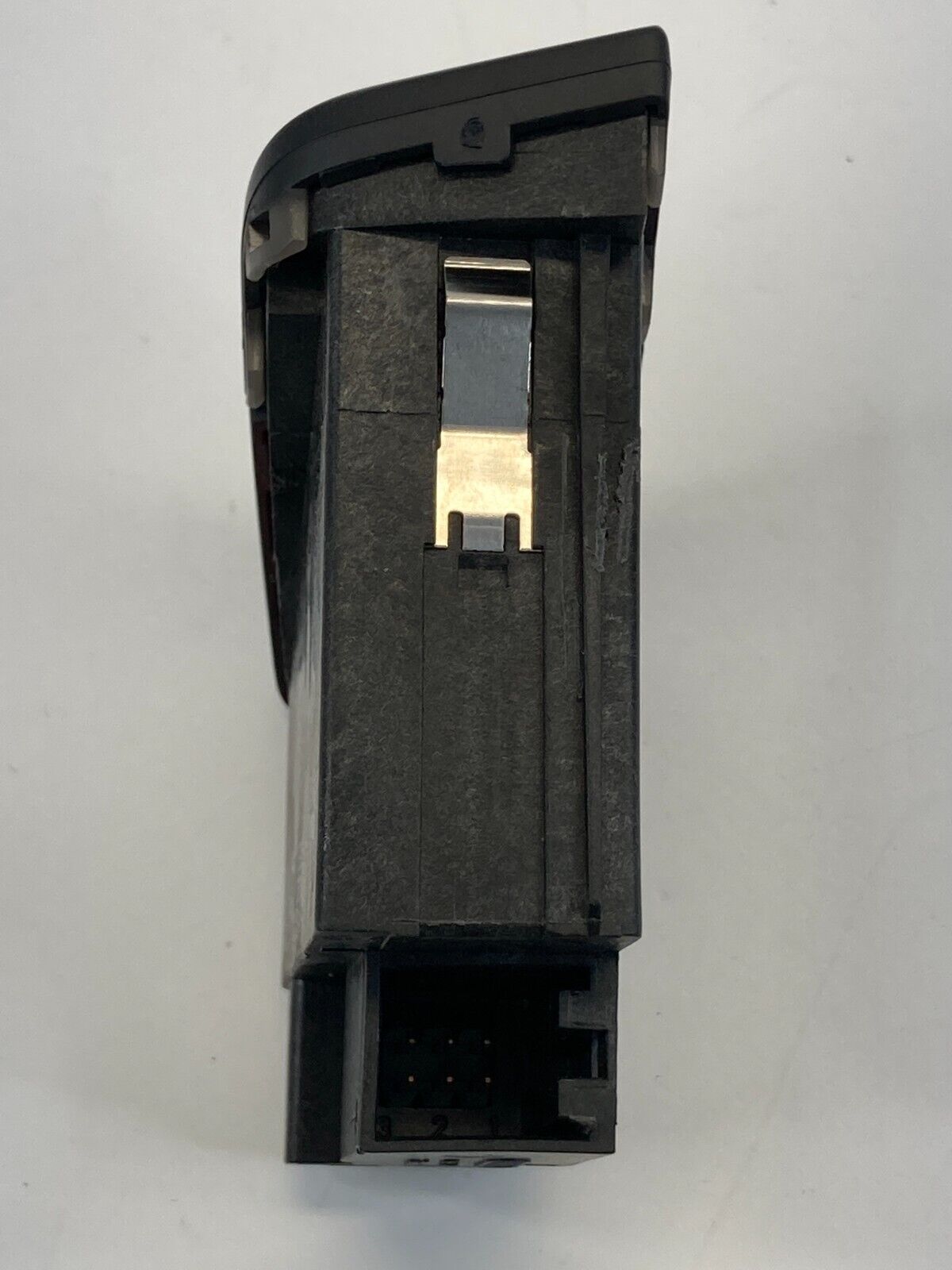 2009-2016 Audi A4 Hazard Emergency Warning Light Control Switch 8K1-941-509-A