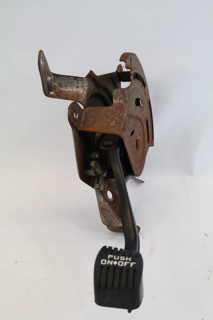 2011-2019 EXPLORER 09-19 FORD FLEX EMERGENCY PARKING BRAKE FOOT PEDAL ASSY OEM