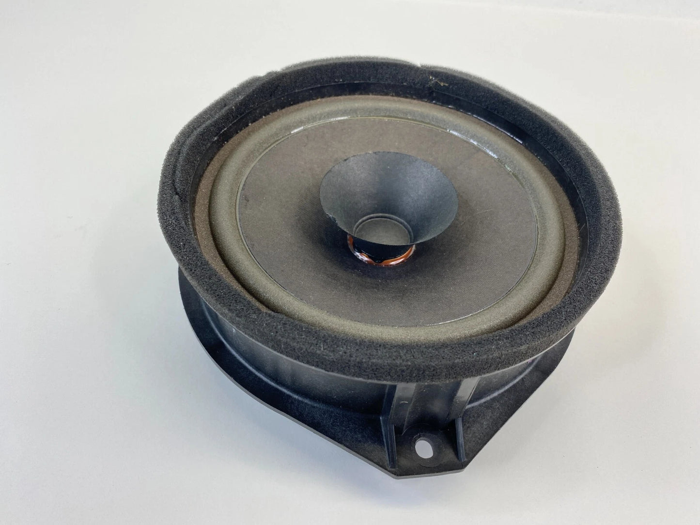 10-17 GMC TERRAIN CHEVROLET EQUINOX REAR RIGHT DOOR RADIO SPEAKER 22759403 OEM