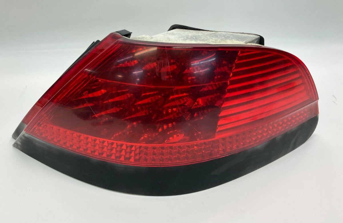 2002-2005 BMW BMW 745I REAR RIGHT PASSENGER OUTER TAILLIGHT LAMP 63217164740 OEM