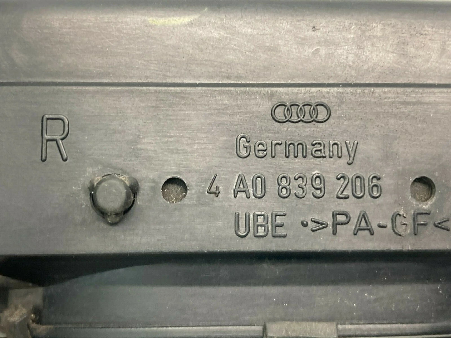 1996-1999 AUDI A4 REAR RIGHT SIDE EXTERIOR OUTSIDE DOOR HANDLE 4A0839206 OEM