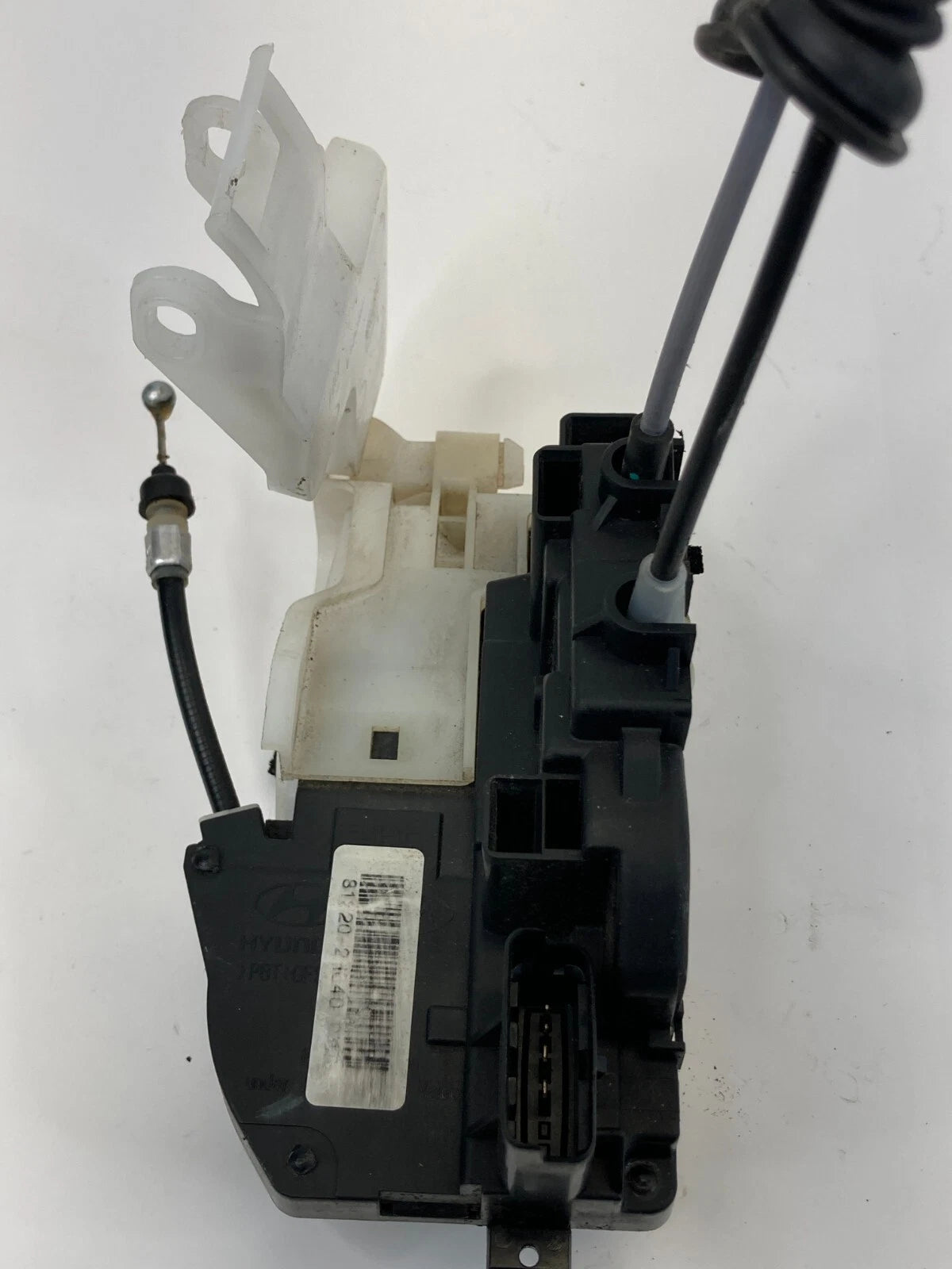 2006-2010 HYUNDAI ELANTRA SDN FRONT RIGHT PASSENGER DOOR LOCK LATCH 81320-2H040
