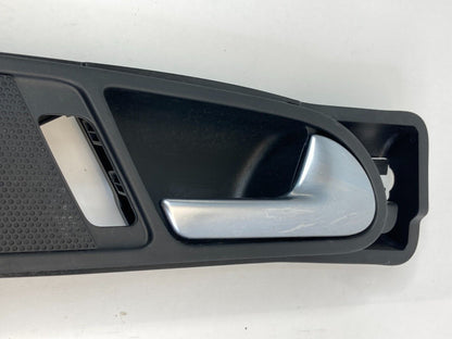 2009-2017 Volkswagen Tiguan Rear Right Side Door Inner Door Handle 5N0839198 OEM