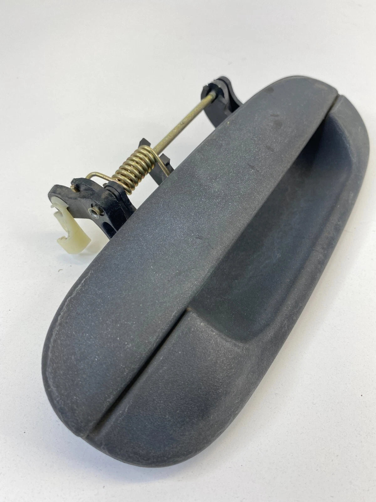 2002-2009 GMC ENVOY FRONT RIGHT PASSENGER DOOR EXTERIOR OUTSIDE DOOR HANDLE OEM