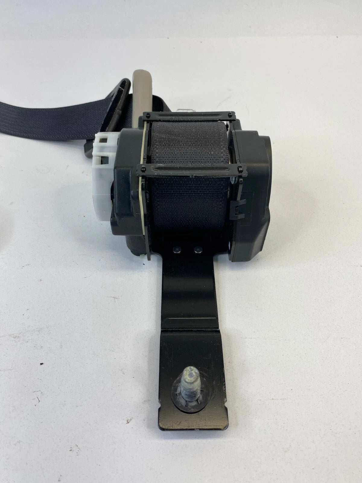 2011 2012 LINCOLN MKT FRONT RIGHT PASSENGER SEAT BELT RETRACTOR 8A53-610D66-BA