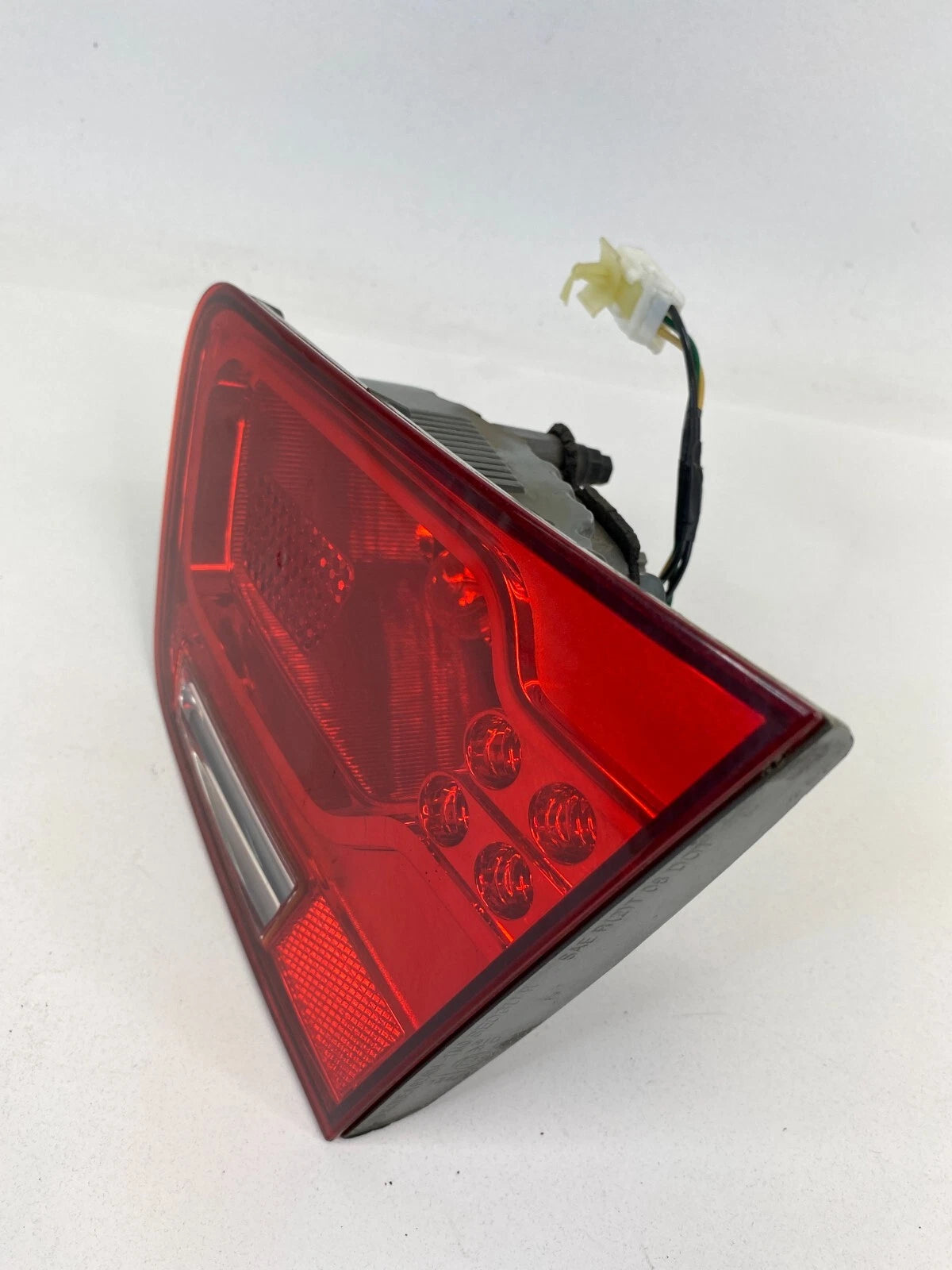 2010-2013 KIA FORTE SEDAN REAR RIGHT INNER TRUNK TAIL LIGHT 92404-1M000 OEM