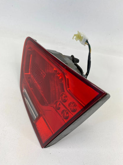 2010-2013 KIA FORTE SEDAN REAR RIGHT INNER TRUNK TAIL LIGHT 92404-1M000 OEM