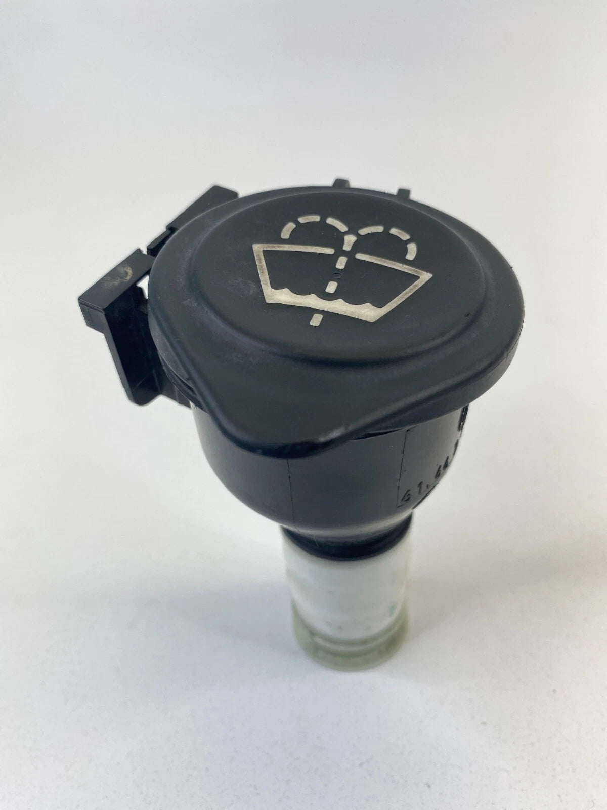 2007-2013 BMW 328I BASE SEDAN WIPER WASHER FLUID RESERVOIR WATER TANK BOTTLE CAP