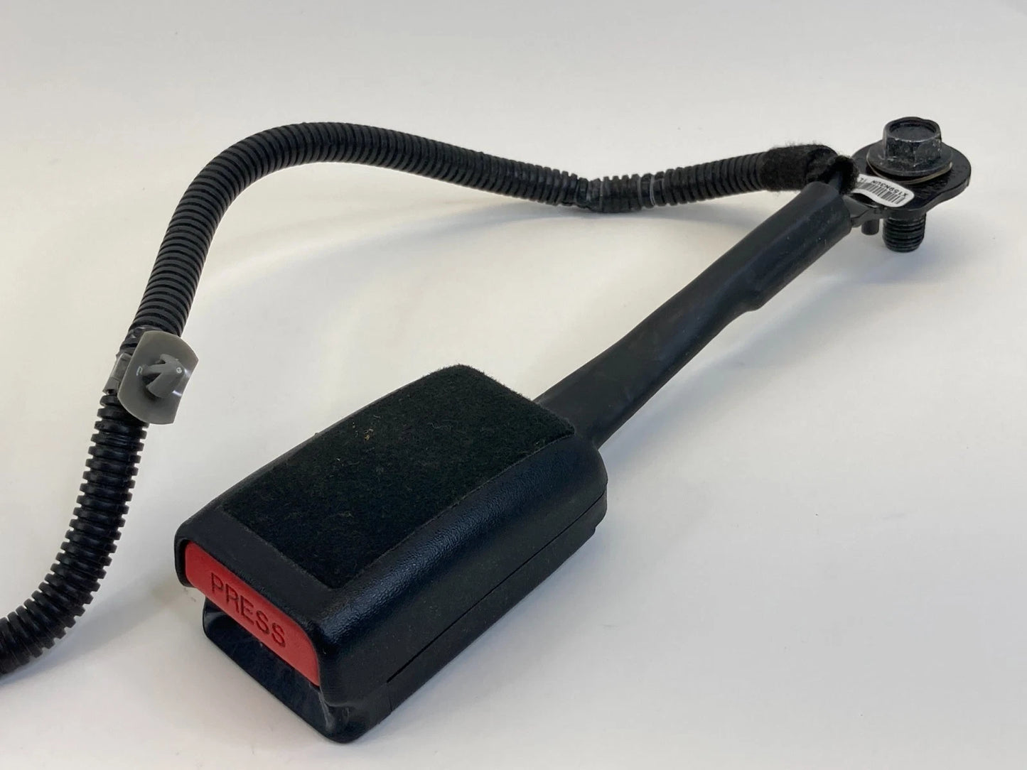 2016-2018 KIA SORENTO FRONT LEFT DRIVER SIDE SEAT BELT BUCKLE ASSEMBLY OEM