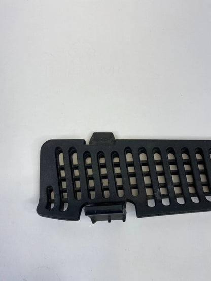 2005-2008 DODGE MAGNUM FRONT RIGHT SIDE COWL PANEL TOP PANEL GRILL GRILLE OEM