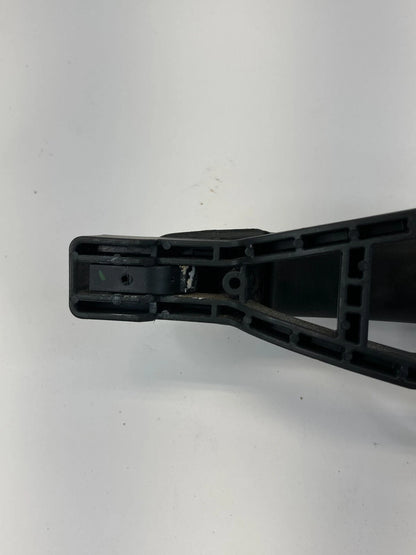 2012-2018 FORD FOCUS SEDAN FRONT RIGHT SIDE EXTERIOR DOOR HANDLE CM51-A224A36-CA