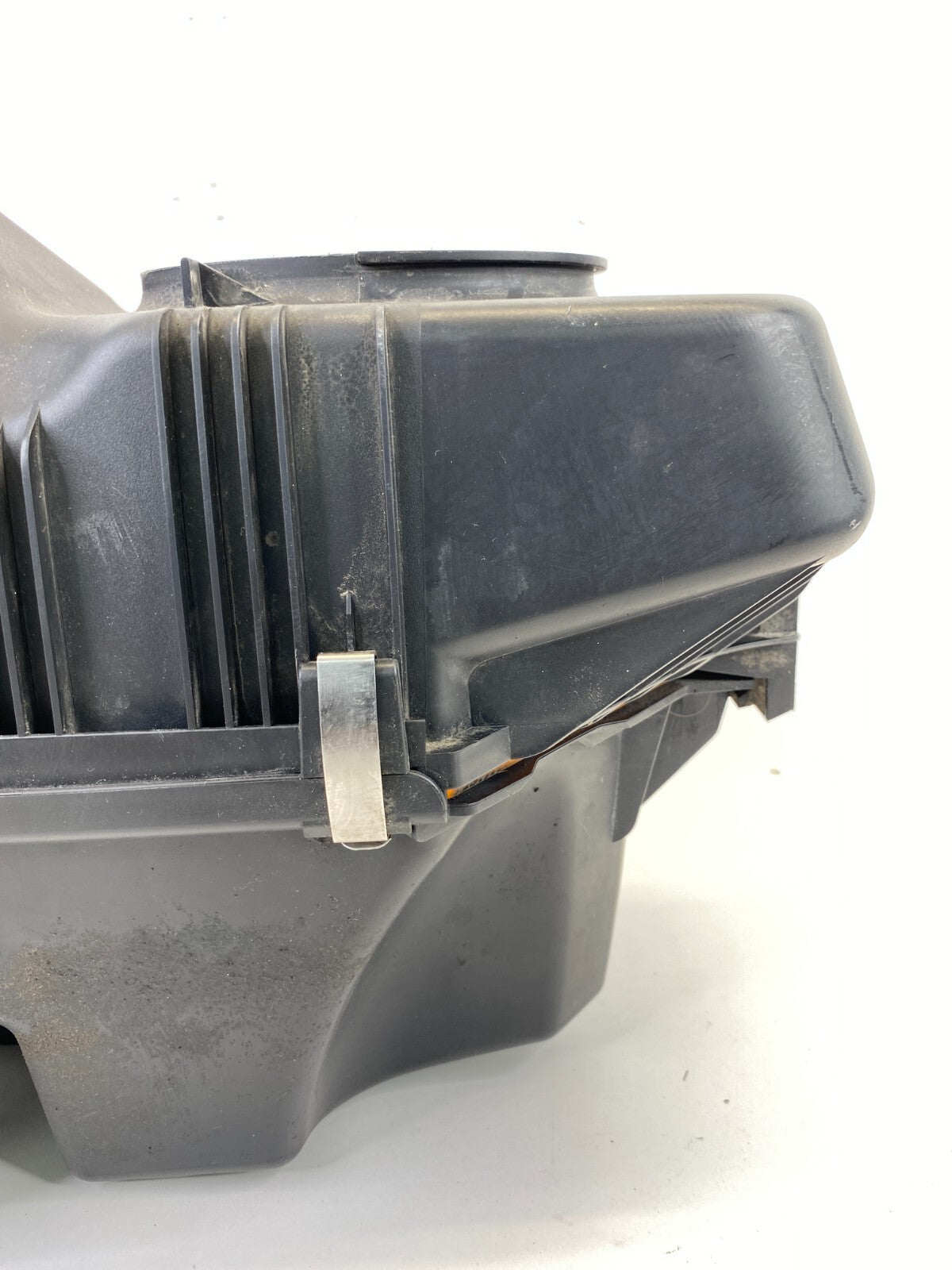 2013-2017 BMW X3 2.0L AWD Air Intake Cleaner Filter Box Assembly 761693201 OEM