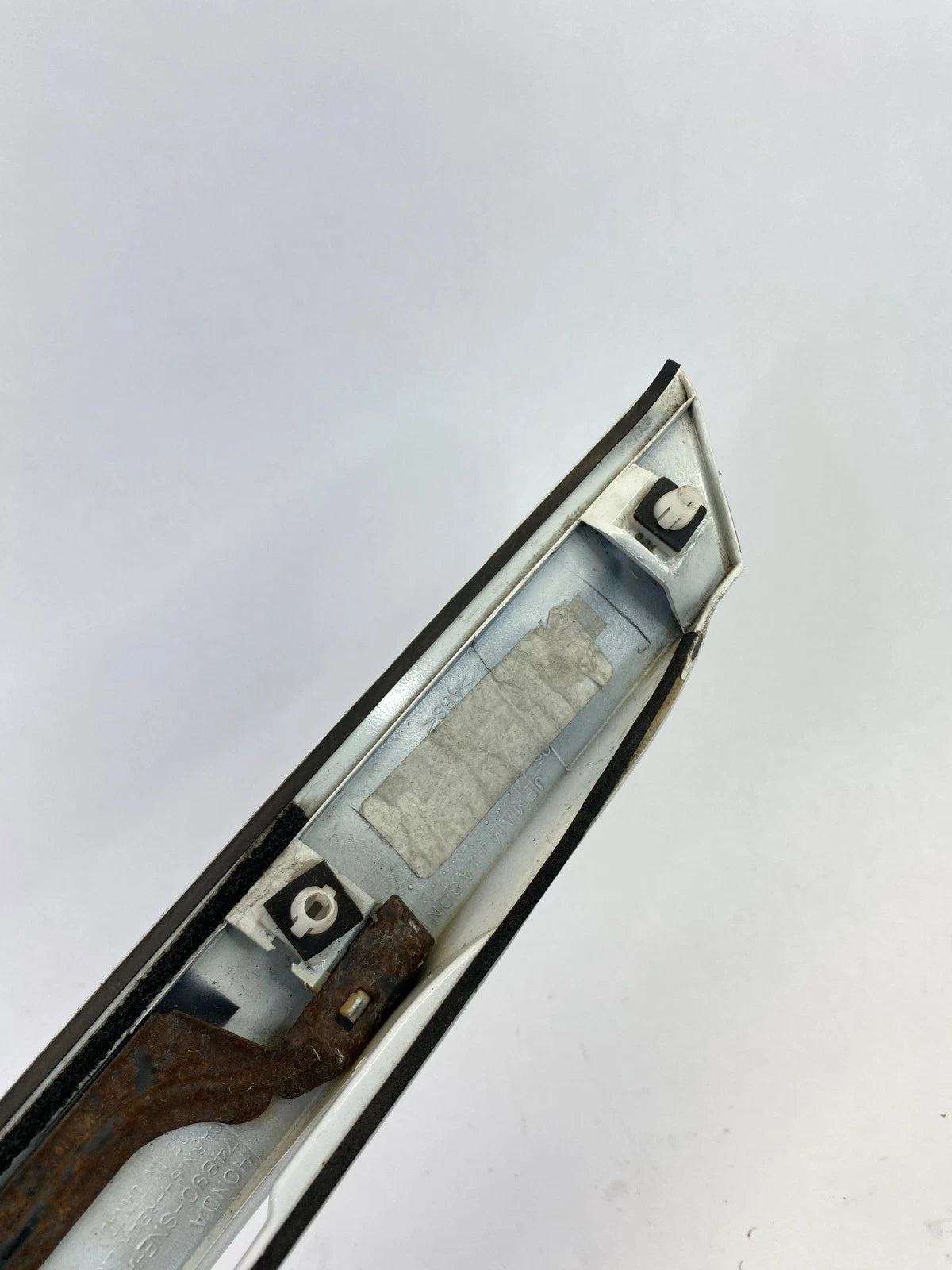 2006-2011 HONDA CIVIC SEDAN REAR TRUNK LICENSE GARNISH MOLDING 74890-SNE-A010