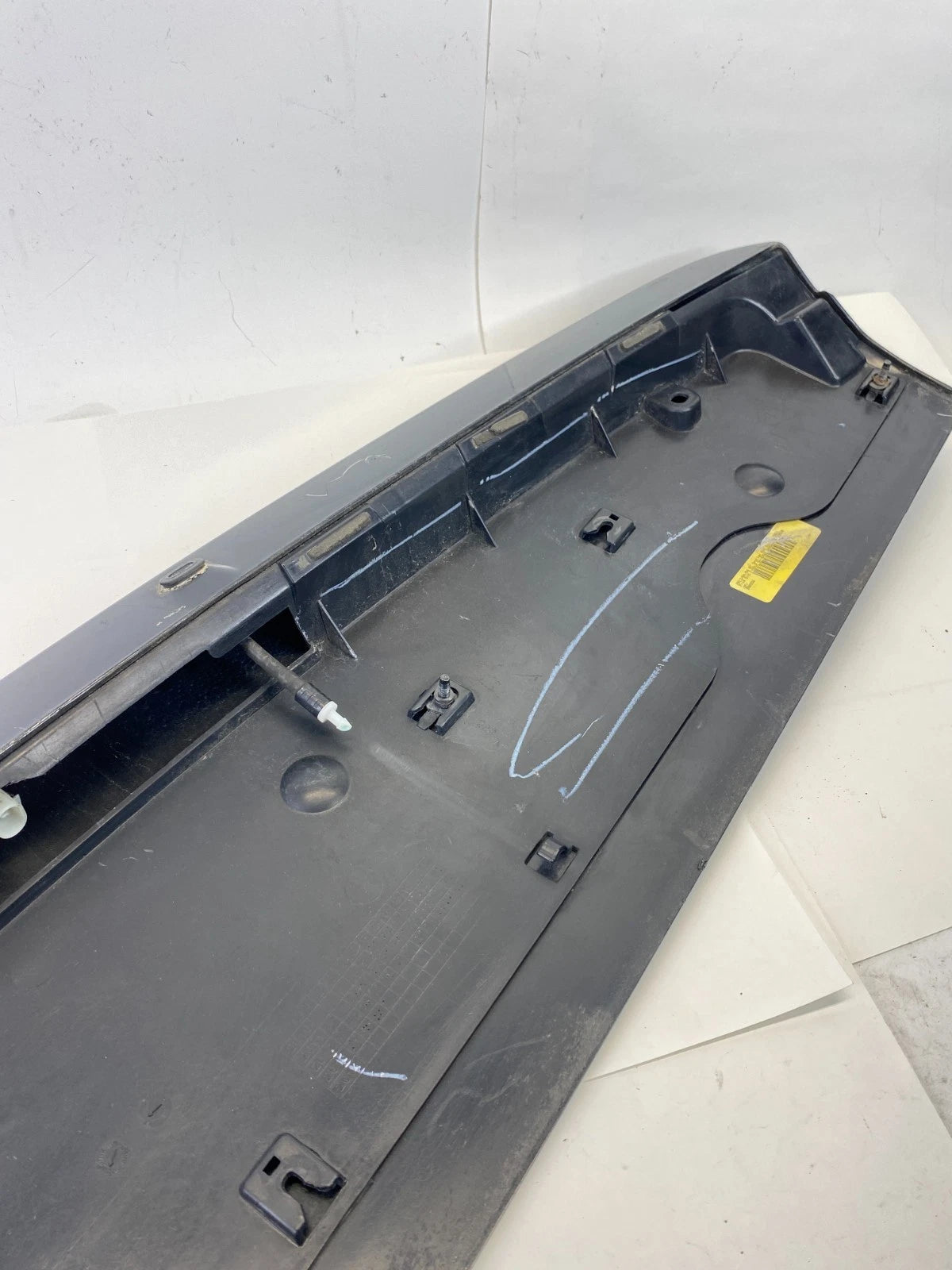 2011-2016 CHRYSLER TOWN & COUNTRY REAR TRUNK HATCH TAILGATE UPPER SPOILER WING