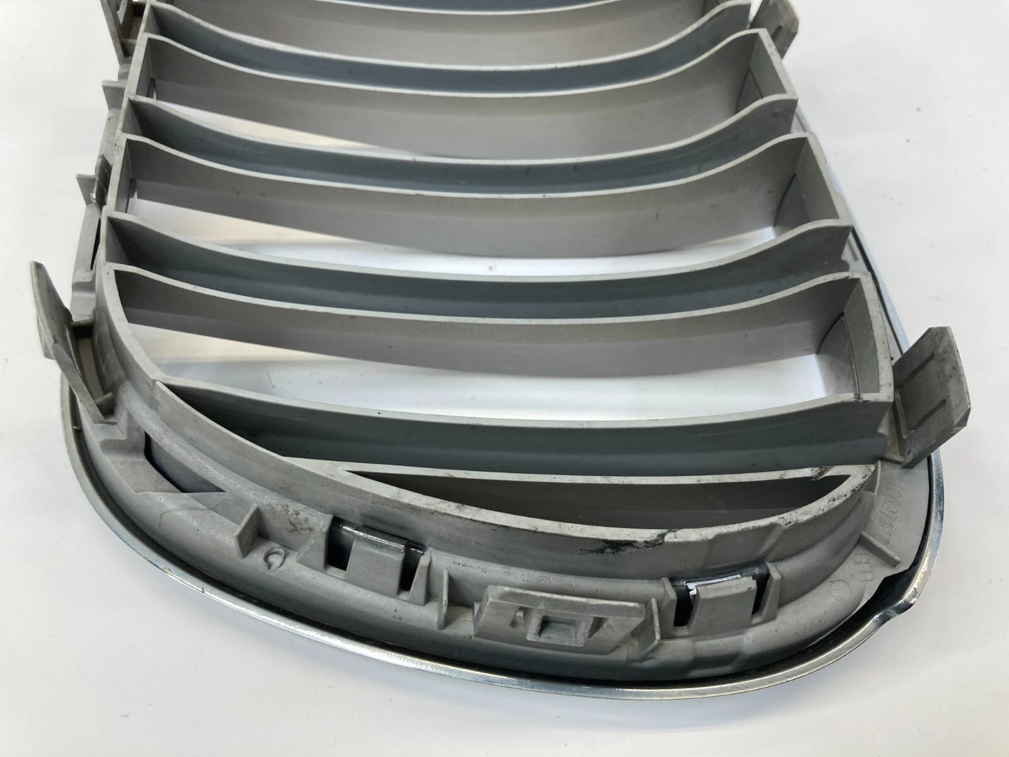 2011-2014 BMW X3 FRONT BUMPER RIGHT KIDNEY GRILL GRILLE TRIM 51-11-7-237-422