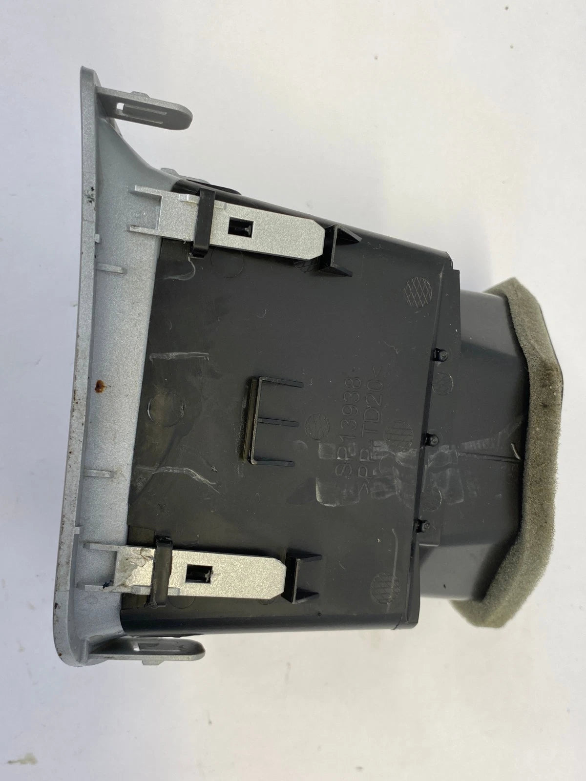 2010-2017 CHEVROLET EQUINOX OUTER DASHBOARD AC LOUVER RIGHT OEM FACTORY 20862308