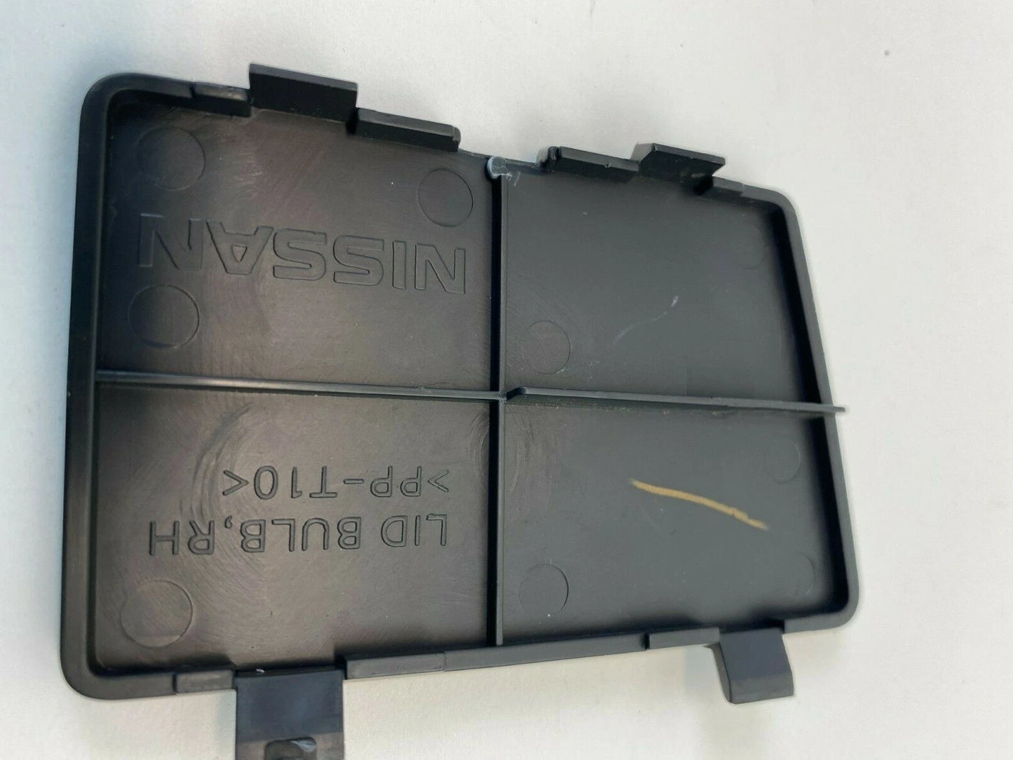 2008 09 10 11 12 2013 NISSAN ROGUE RIGHT PASSENGER BULB LID COVER CAP TRIM OEM