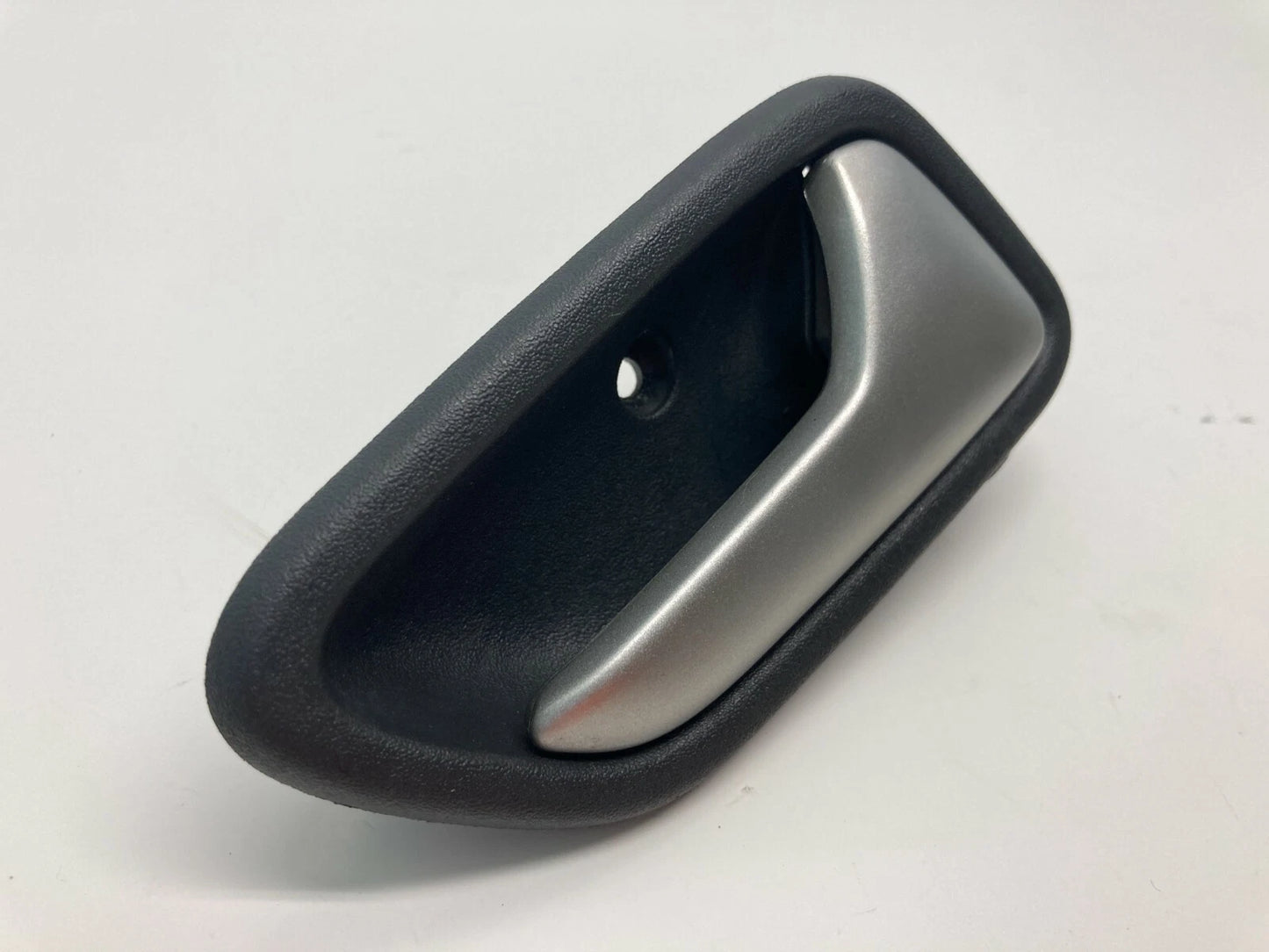2005-2007 Suzuki Aerio Rear Right Back Side Inside Inner Door Handle XYS7S-IH003