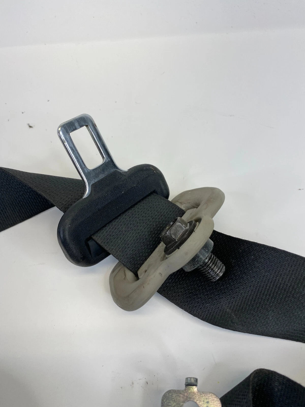 2004-2008 NISSAN MAXIMA FRONT LEFT DRIVER SEAT BELT RETRACTOR 2023728-AF OEM