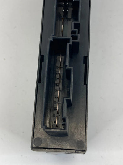 2004-2007 BMW 525I 530I BODY GATEWAY CONTROL MODULE BCM BCU KGM 6135-9136039 OEM