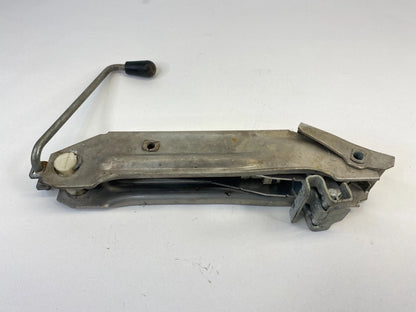 1998-2004 AUDI A6 98-05 VW JETTA EMERGENCY SPARE TIRE FLOOR JACK 8L0-011-031-A