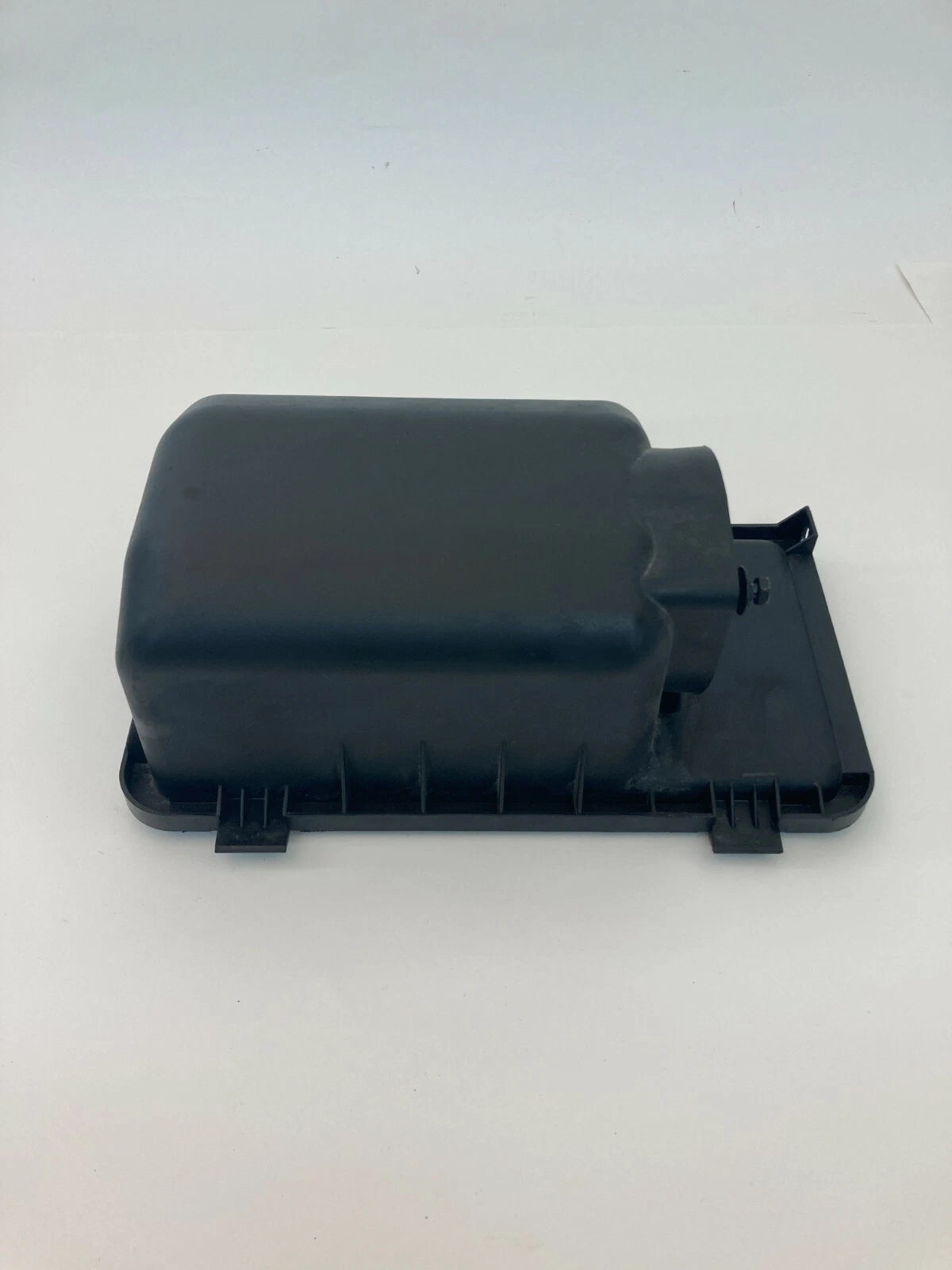 2007 2008 HYUNDAI ENTOURAGE 3.8L AIR INTAKE UPPER COVER OEM FACTORY 28111-4D200