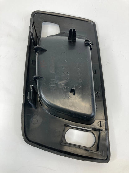 03-07 CADILLAC CTS FRONT RIGHT SIDE INTERIOR DOOR HANDLE BEZEL TRIM 15824443 OEM