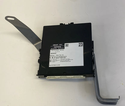 2014-2019 TOYOTA COROLLA THEFT LOCKING SMART KEY CONTROL MODULE 89990-02231 OEM