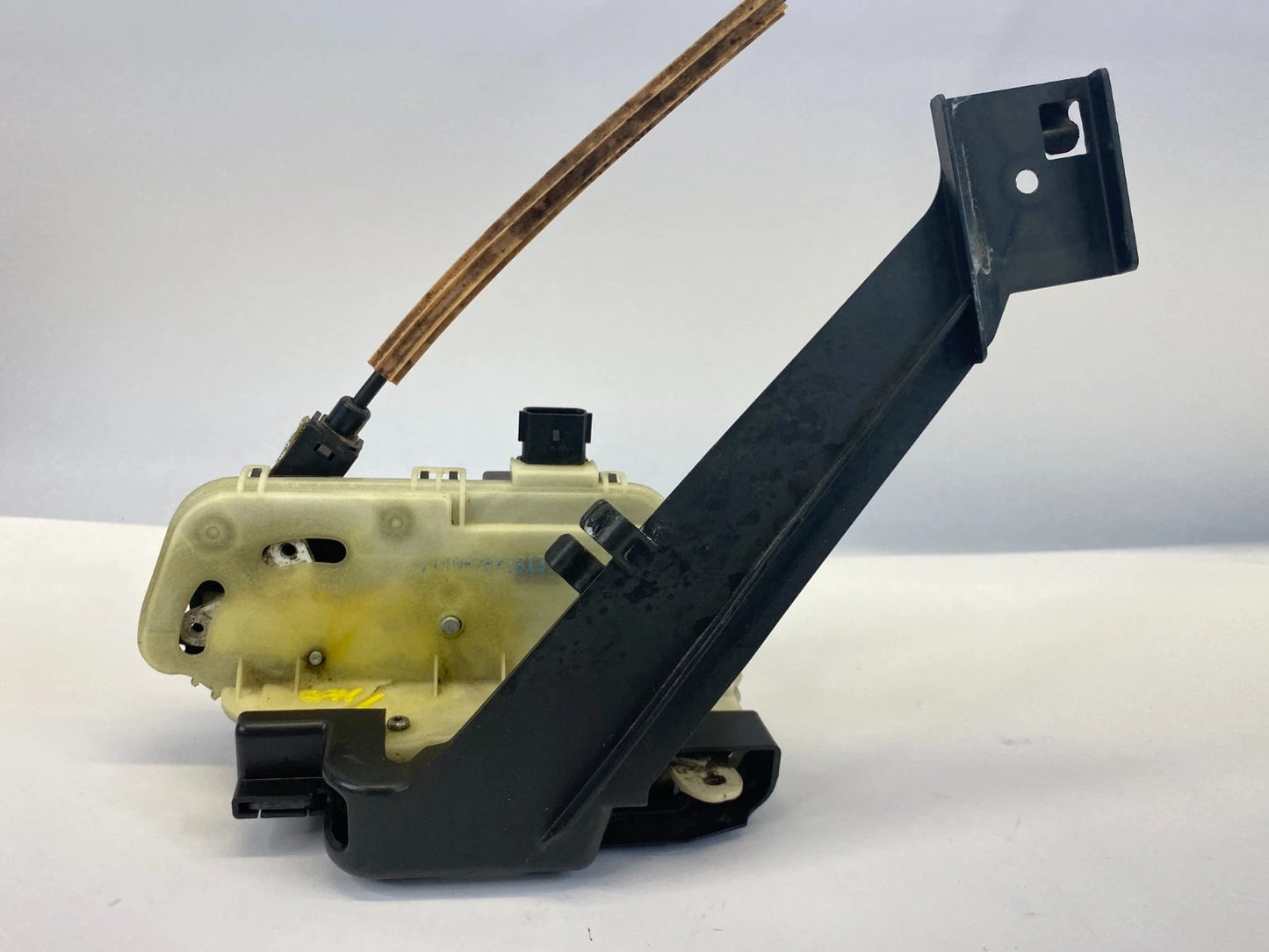 2008-2012 FORD ESCAPE FRONT LEFT POWER DOOR LOCK LATCH ACTUATOR OEM 4183412001