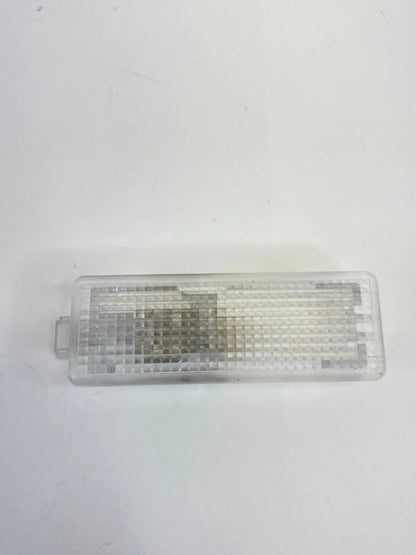 2002 2003 2004 2005 BMW 745I 745LI DASH GLOVE BOX LIGHT COMPARTMENT LAMP 6902911