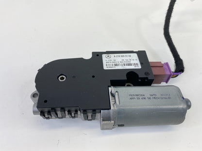 2006-2016 Mercedes-Benz E350 SEDAN Sunroof Sun Roof Motor A2188200142 OEM