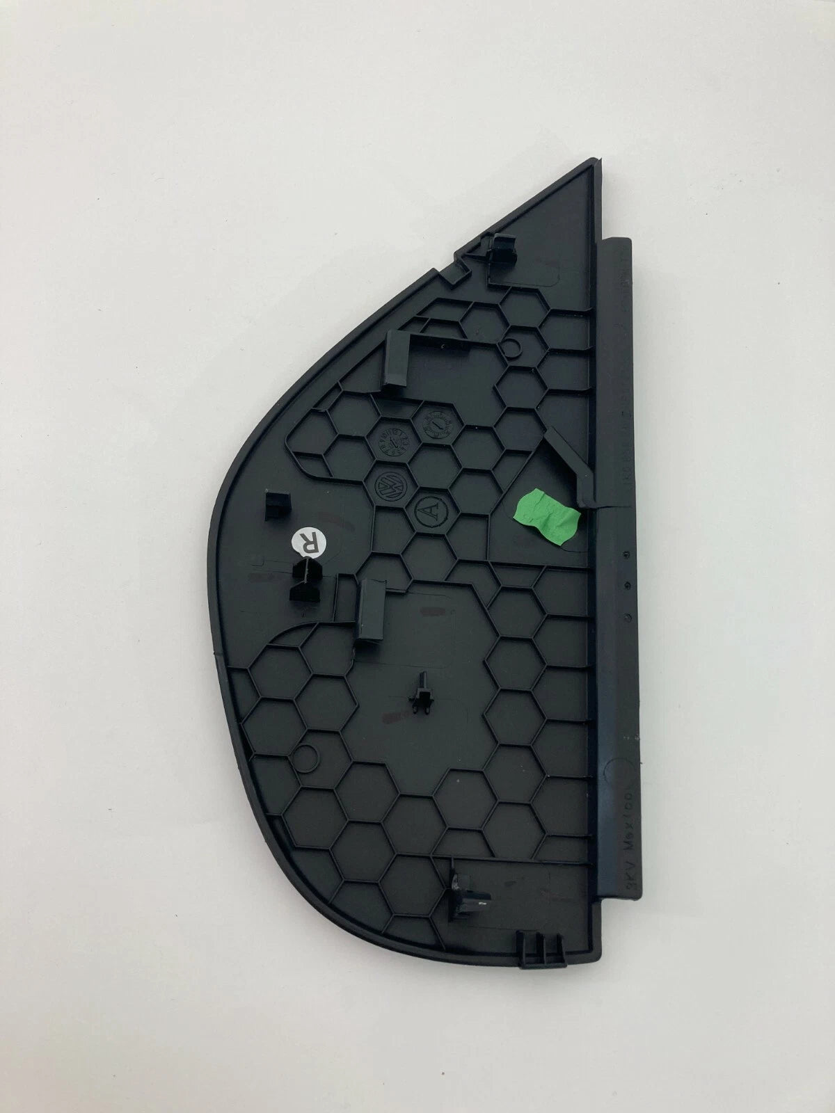 2005-2010 VOLKSWAGEN JETTA DASH RIGHT SIDE END CAP COVER TRIM 1K0-858-248 OEM