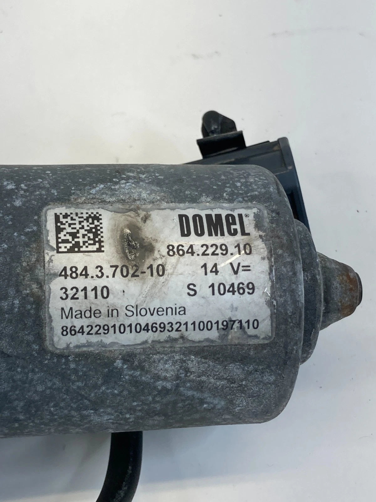 2012 Volvo S60 T5 Power Booster Brake Vacuum Pump 31329920 OEM