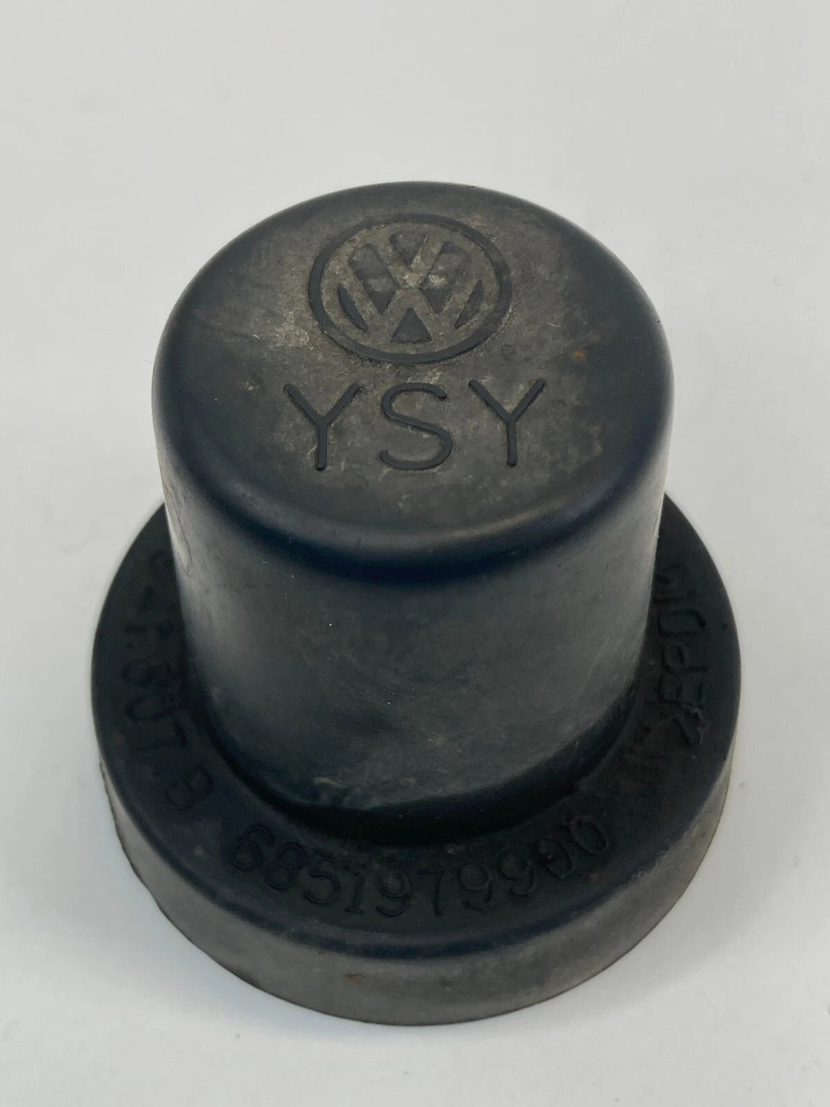 12-15 VOLKSWAGEN PASSAT HEADLIGHT SIDE MARKER BULB CAP COVER OUTER 561941607B