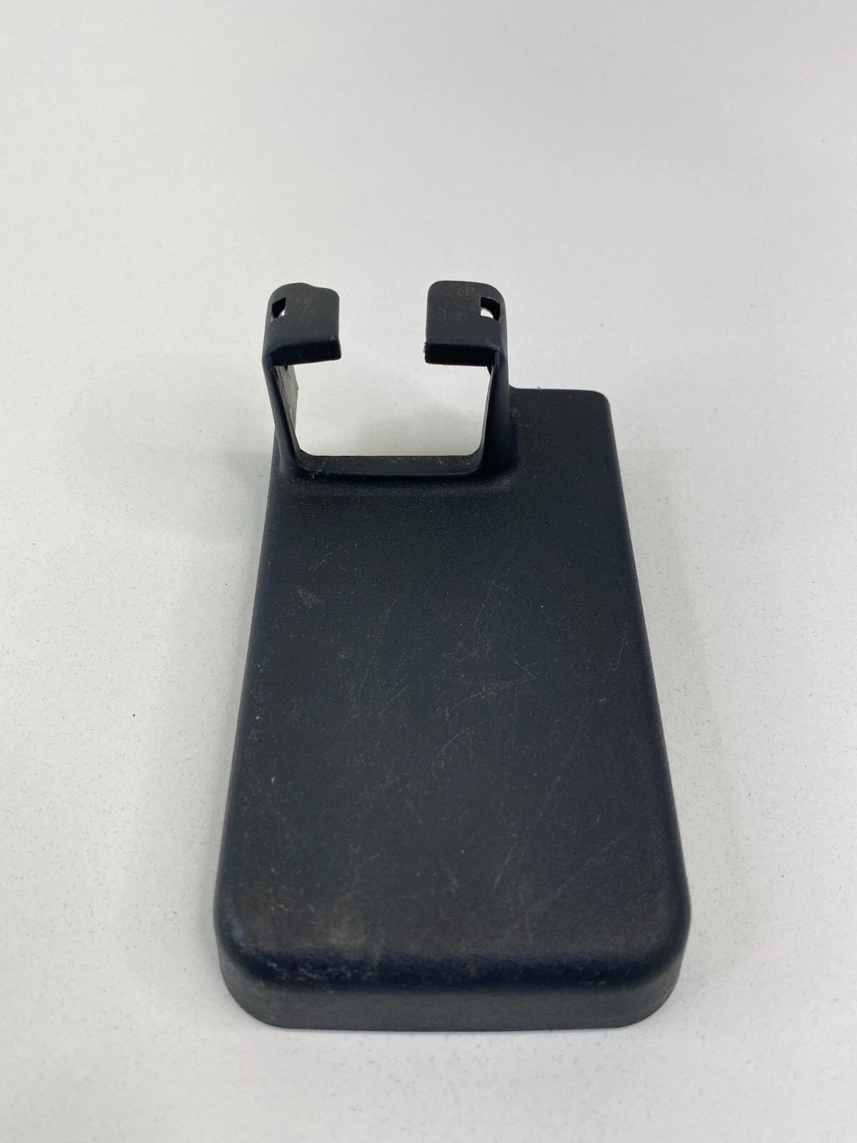 2008-2017 MITSUBISHI LANCER FRONT LEFT SEAT TRACK END COVER TRIM CAP 6977A393