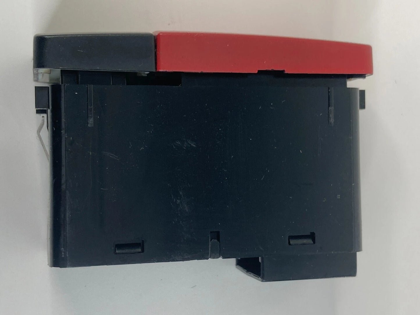 2003-2006 RANGE ROVER FRONT CENTER DASH HAZARD LIGHT & CENTRAL DOOR LOCK SWITCH