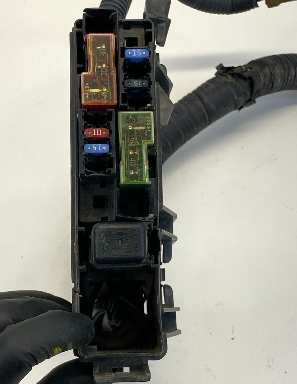 2002-2006 NISSAN ALTIMA 2.5L ENGINE SMALL FUSE BOX RELAY BLOCK 24012-ZB000 OEM