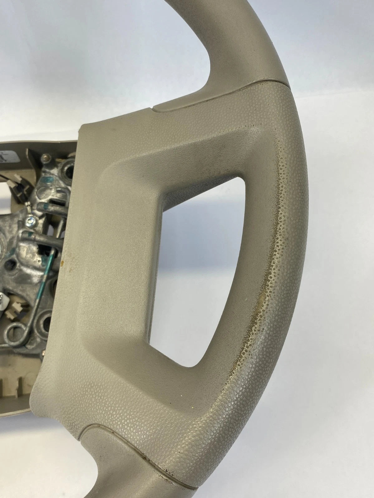 2009 10 11 2012 FORD ESCAPE STEERING WHEEL W/ CRUISE CONTROL SWITCH OEM