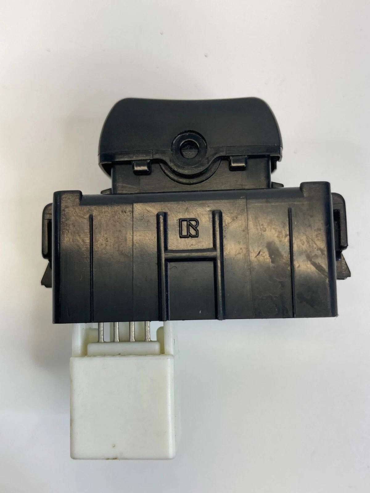 2005-2010 SCION TC FRONT RIGHT PASSENGER SIDE DOOR POWER LOCK SWITCH OEM