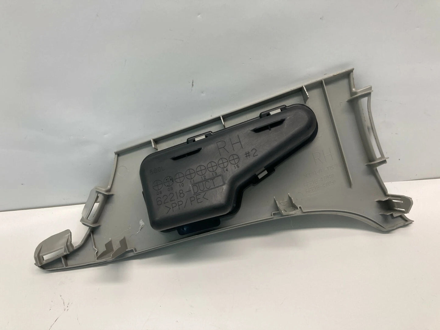 2010-2015 TOYOTA PRIUS FRONT RIGHT PASSENGER VENT COVER PANEL TRIM 62218-47040
